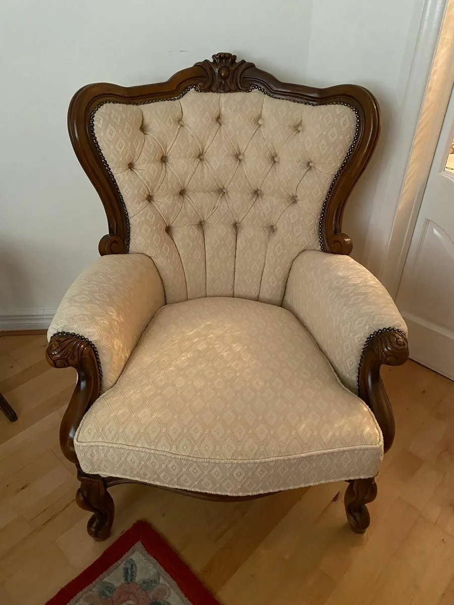 Cream antique couch - Image 1