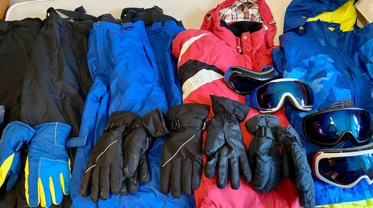 Ski Jackets, gloves and glasses