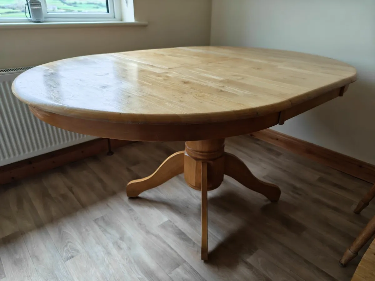 Dining Room Table & Chairs - Image 3