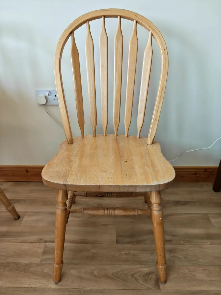 Dining Room Table & Chairs - Image 4