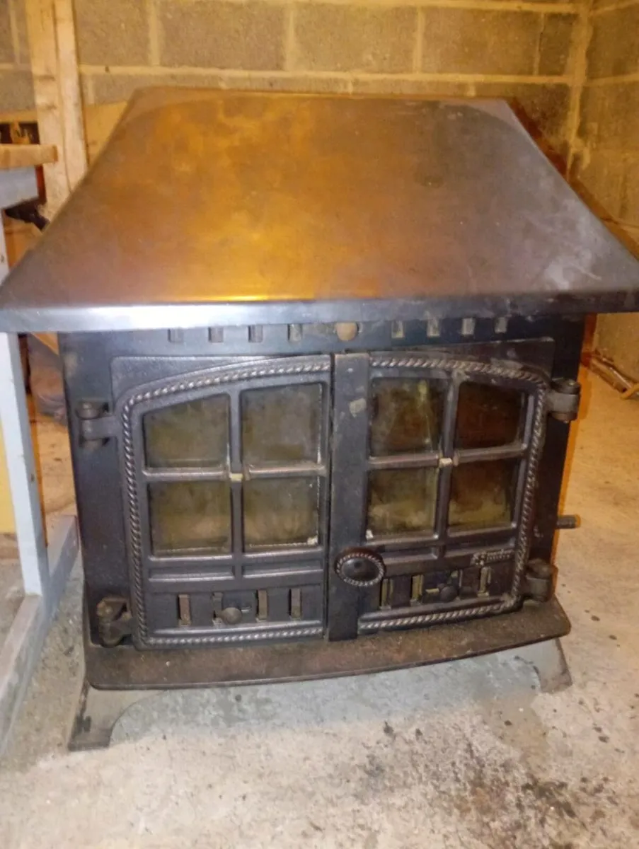 Hunter stove 32 KW back boiler solid fuel - Image 1