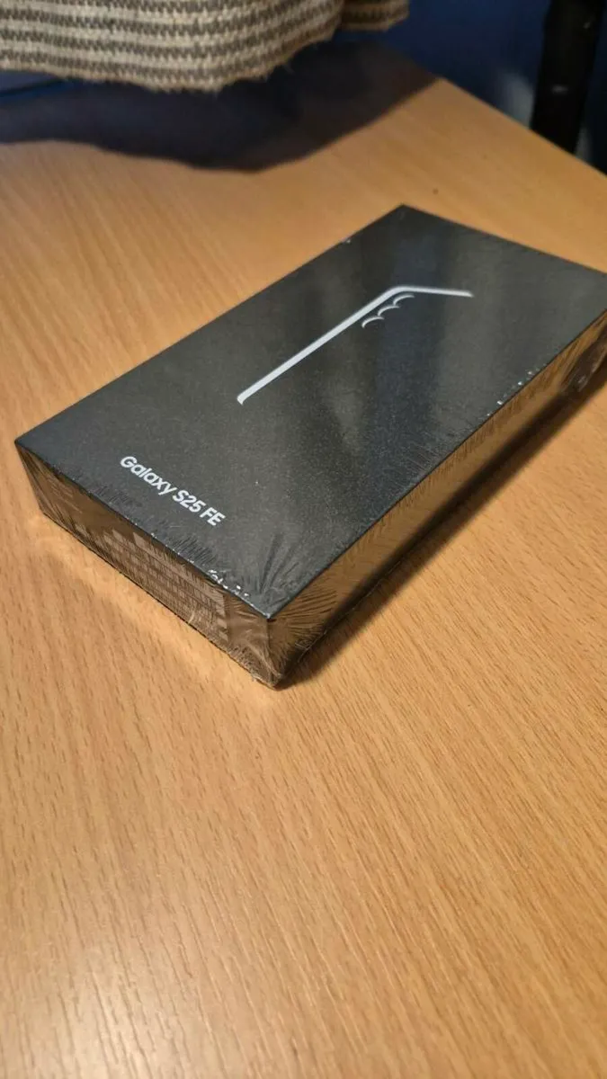 Samsung S25 FE - Image 2