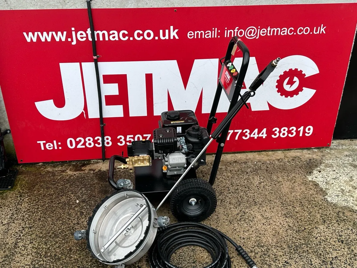 Petrol pressure washer - Image 1