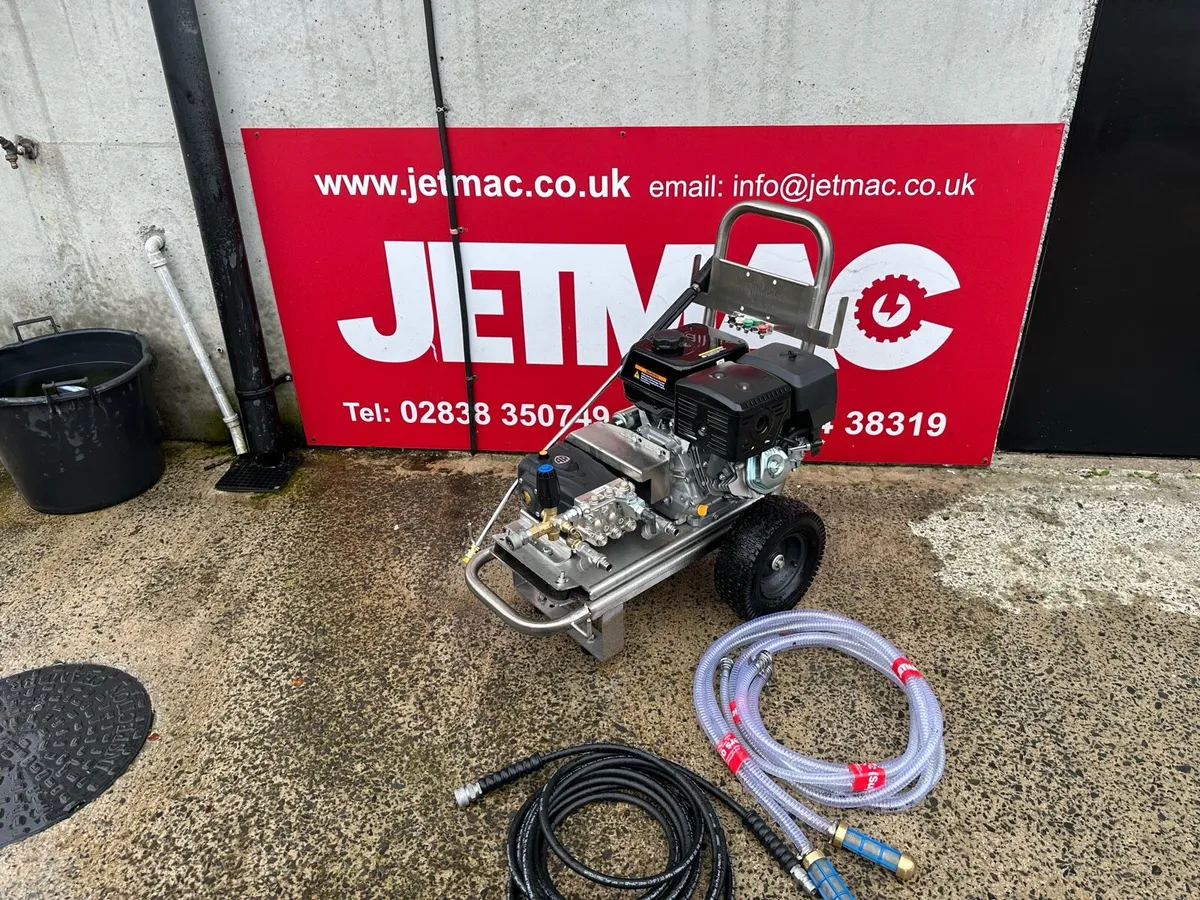 Petrol pressure washer - Image 1