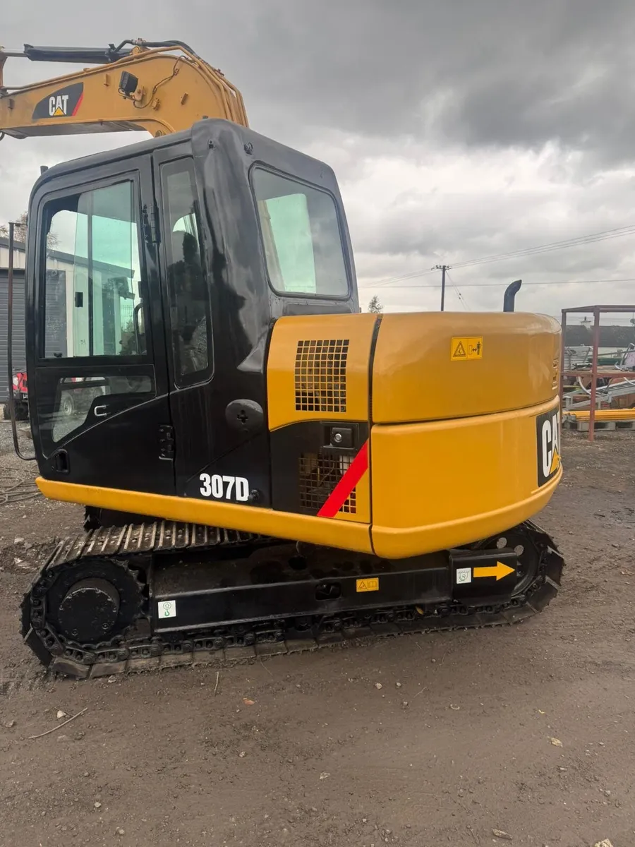 Mini digger - Image 1