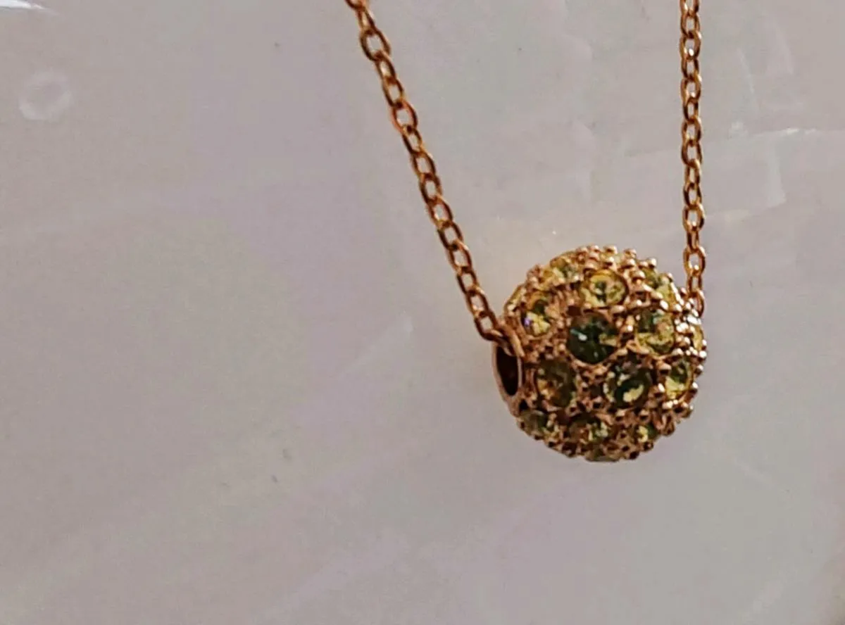 Goldtone pendant - Image 2