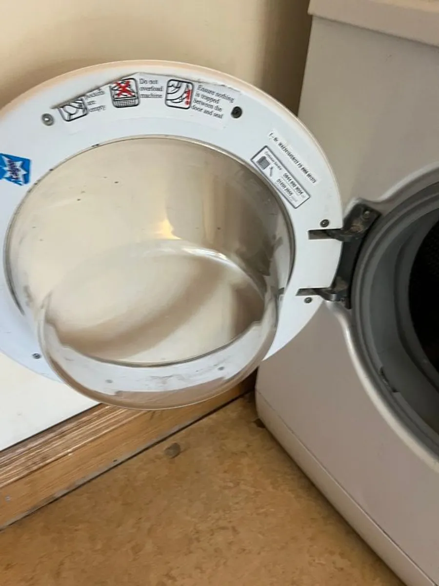Washing Machine - Bosch - Image 2
