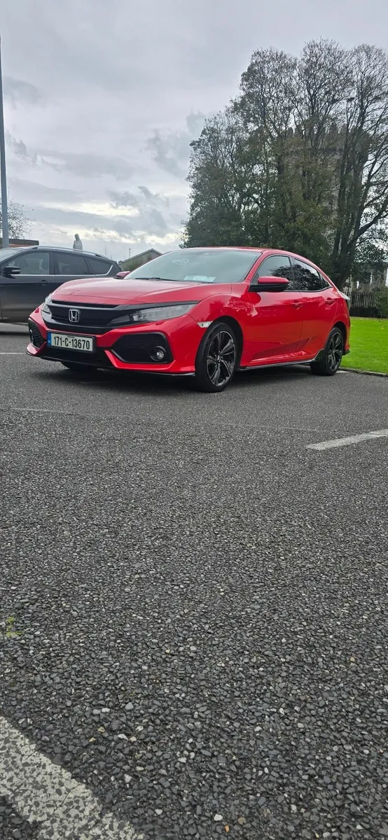 Honda Civic 2017 - Image 1