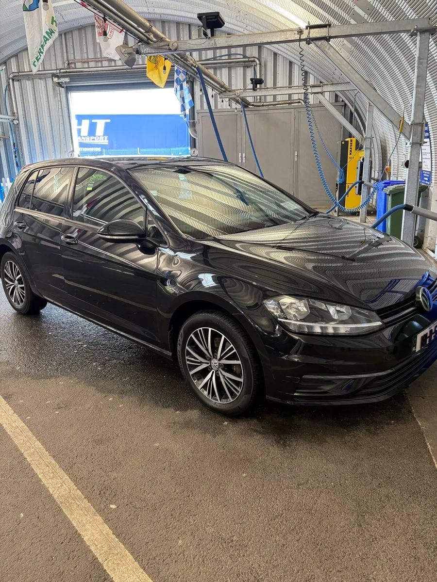 VW Golf 1.0 - Image 1