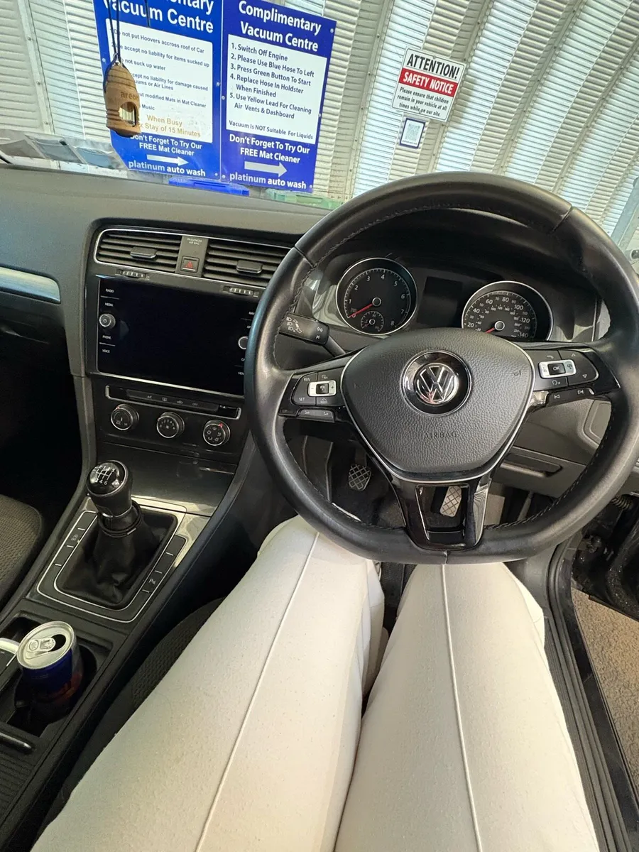 VW Golf 1.0 - Image 3