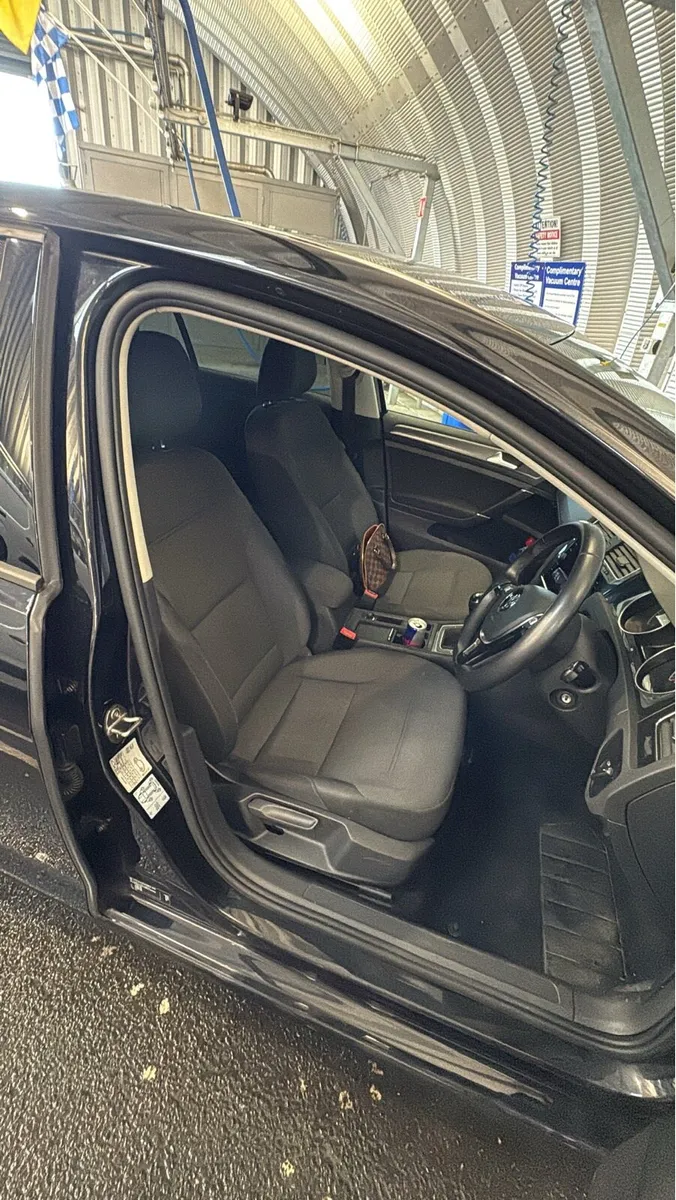 VW Golf 1.0 - Image 4