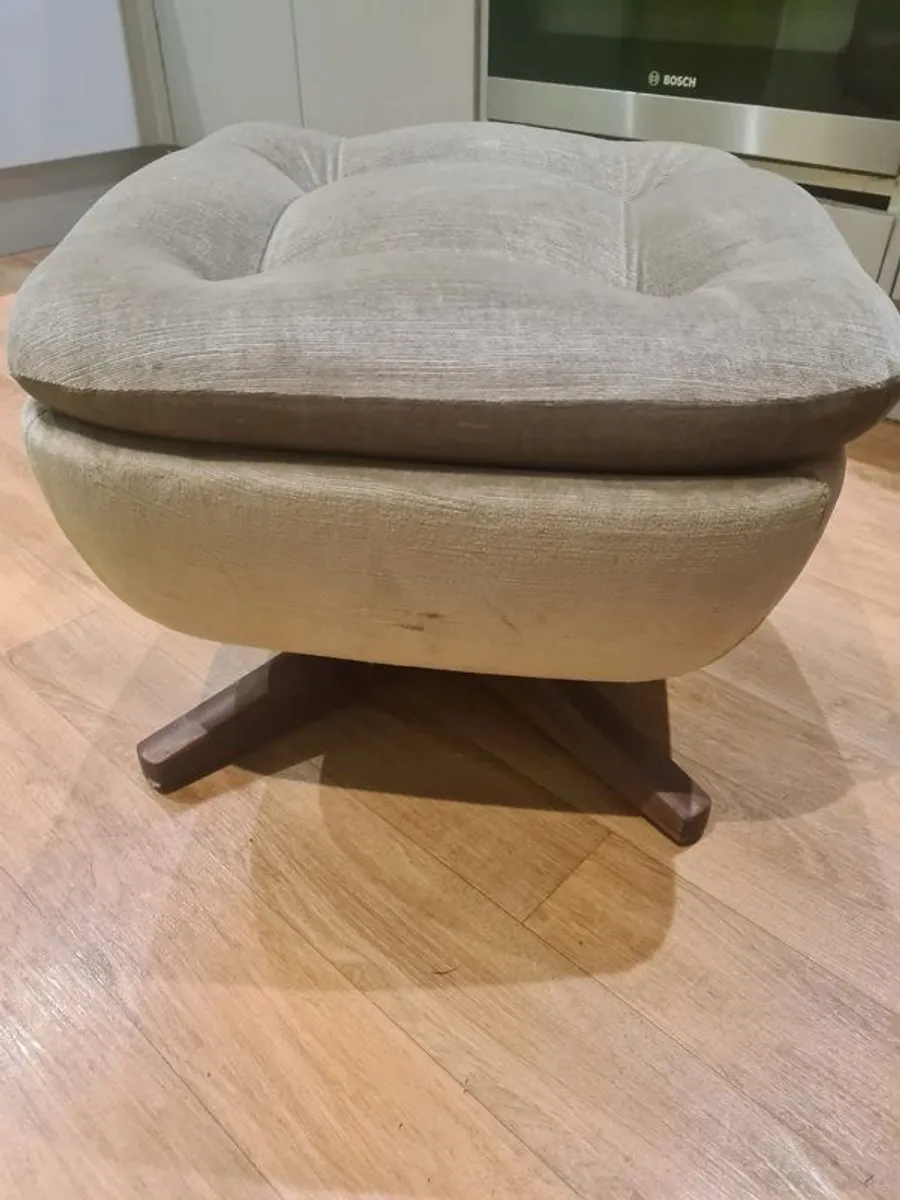 wanted Parker Knoll statesman foot stool - Image 4