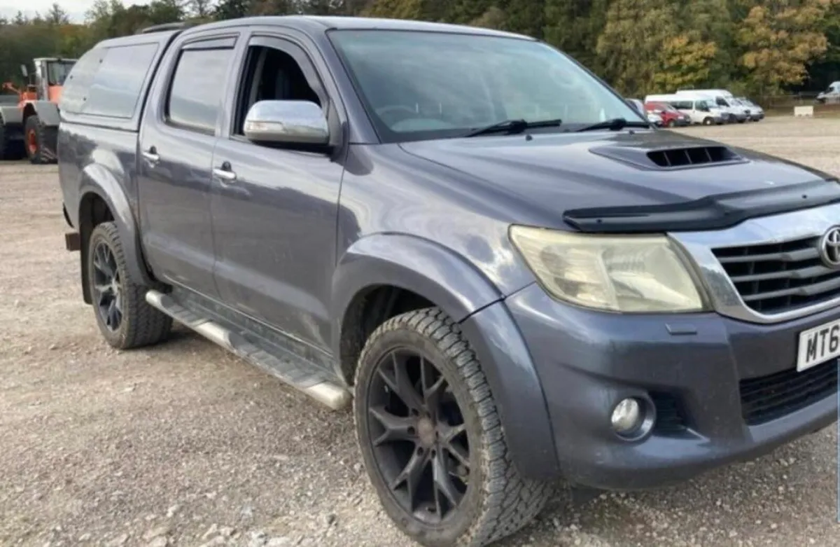 Toyota Hilux Invincible 2014 . - Image 1