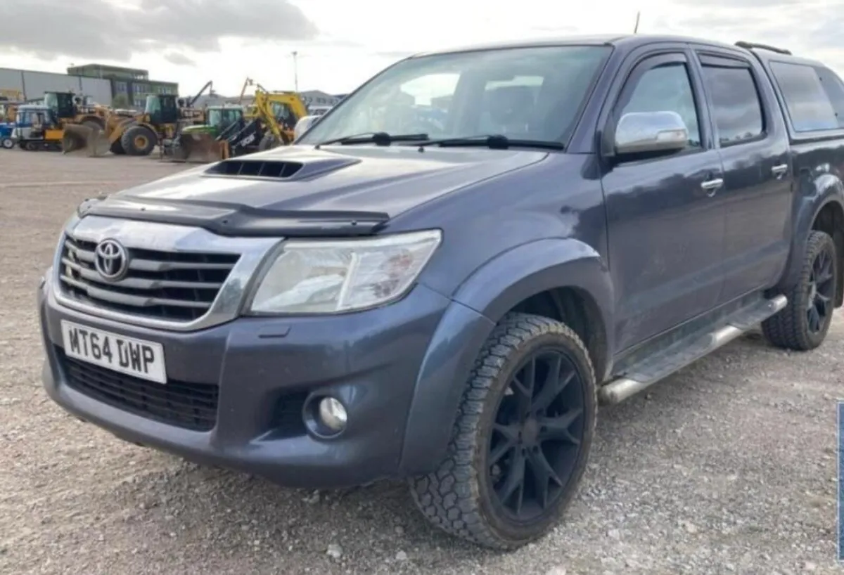 Toyota Hilux Invincible 2014 . - Image 2