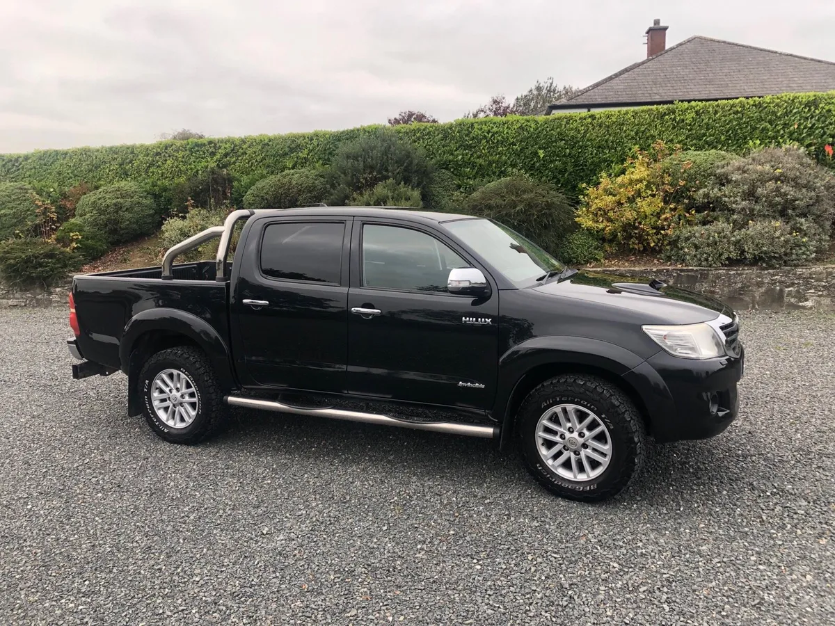 141 Hilux 3.0 Invincible - Image 1