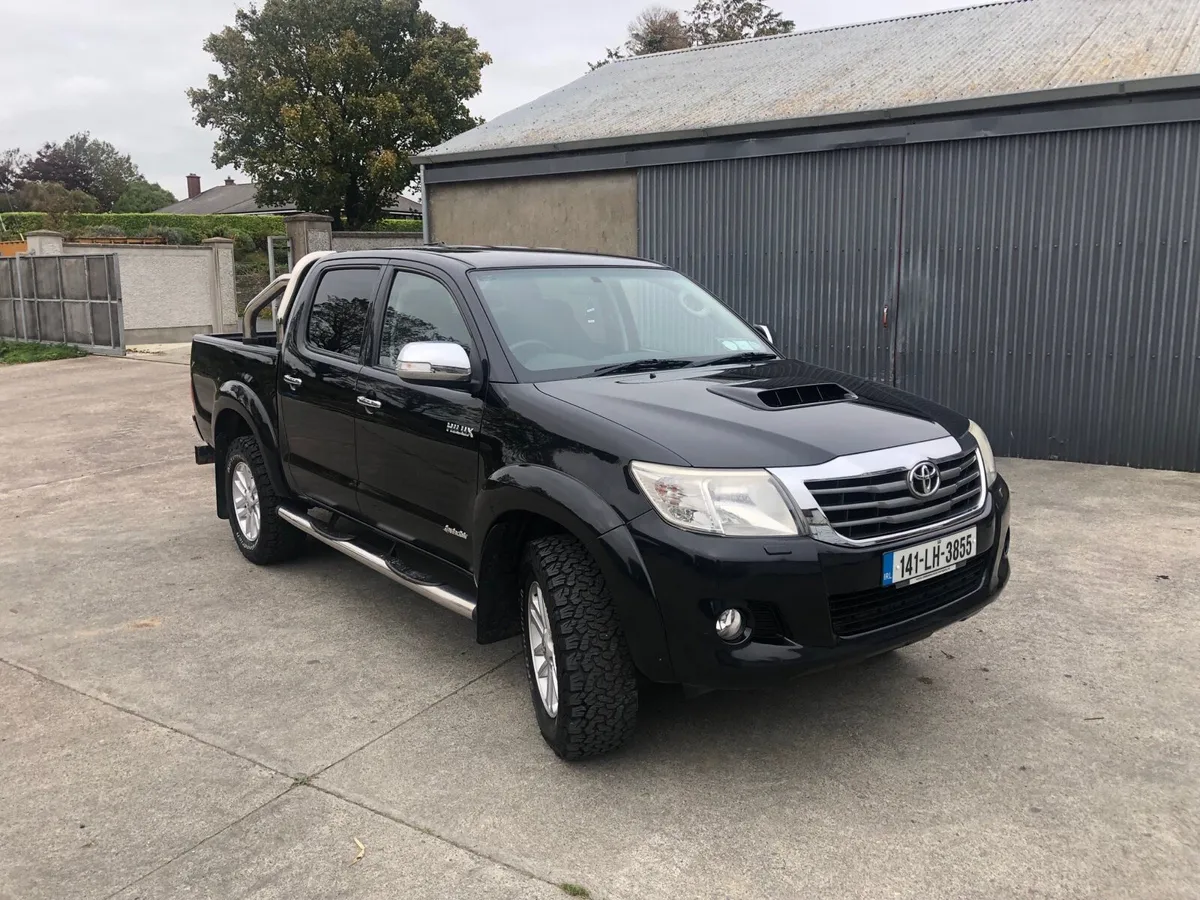 141 Hilux 3.0 Invincible - Image 3