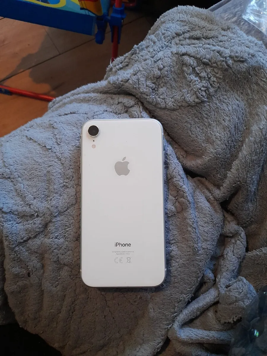 IPhone XR - Image 1