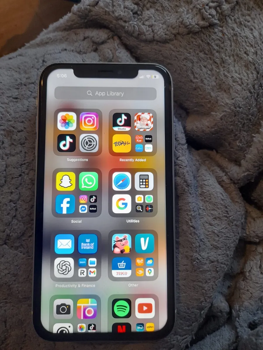 IPhone XR - Image 3