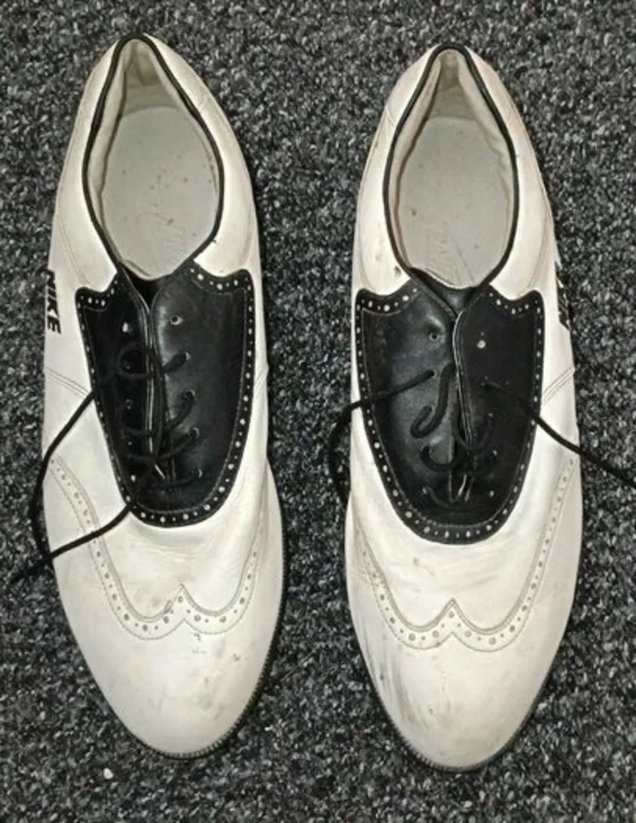 golf shoes uk8 - Image 1