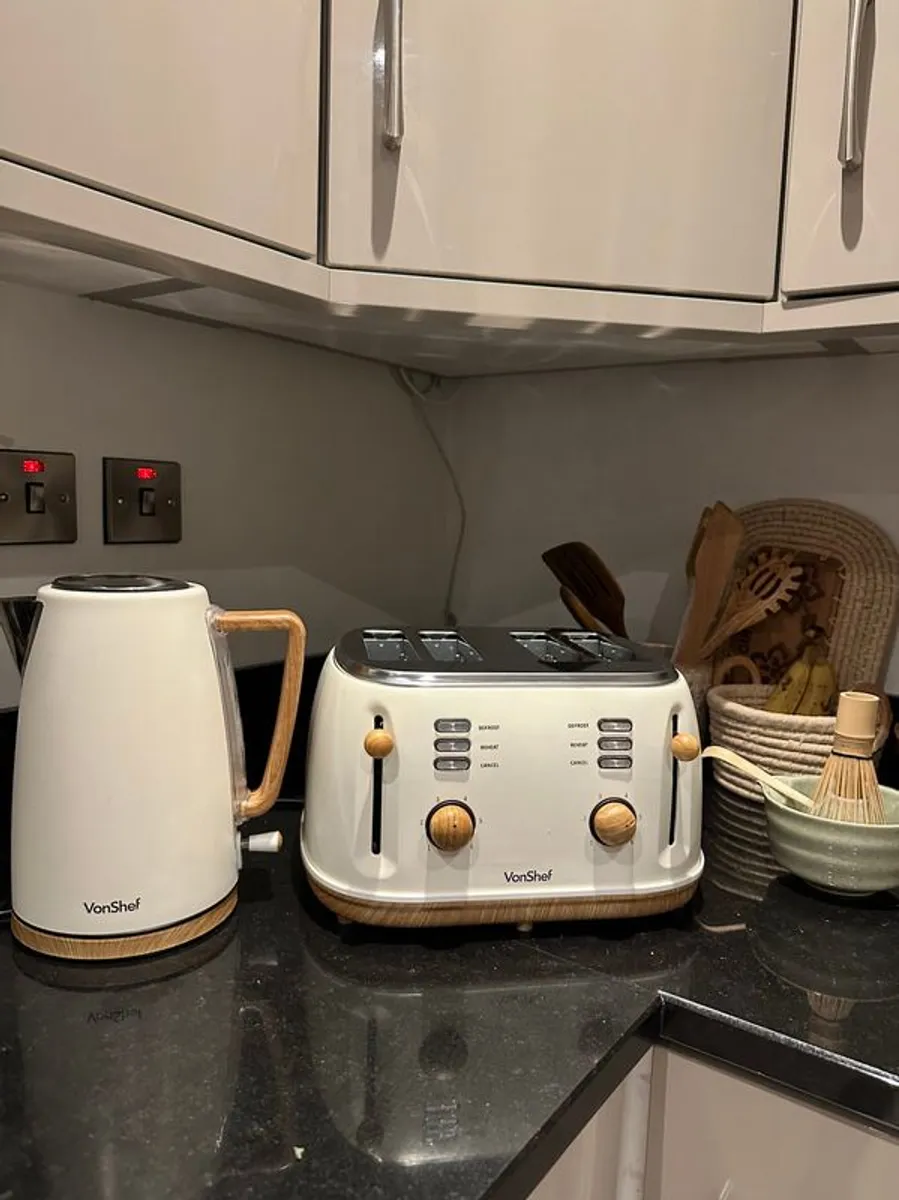 VonShef Bundle Electric Kettle 1.7L Rapid Boil - Image 2