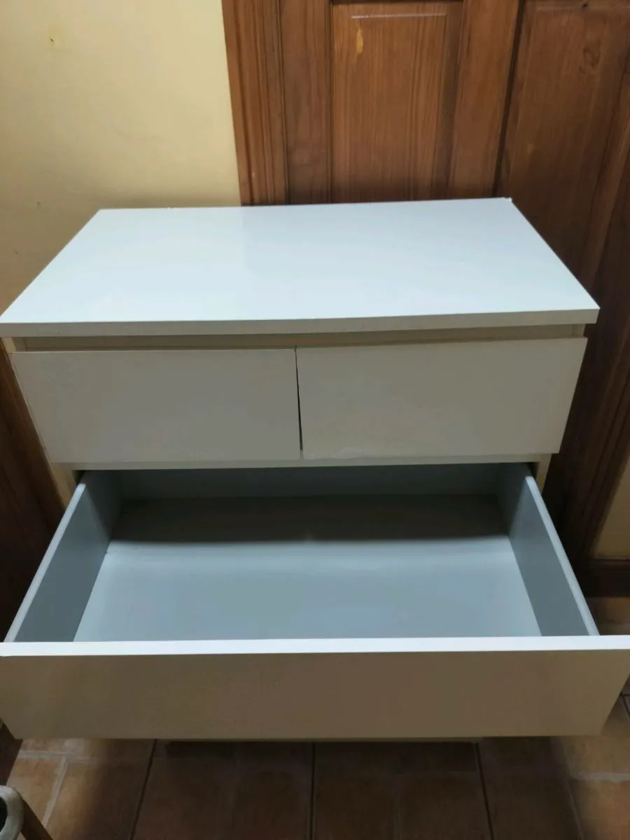 Chest of 6 drawers Malm white - Image 3