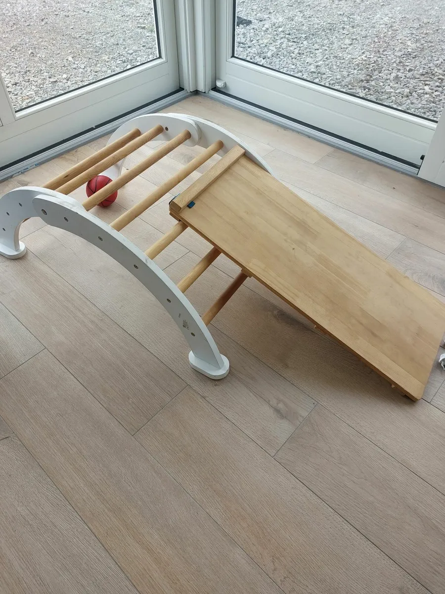 Climbing frame - Image 2