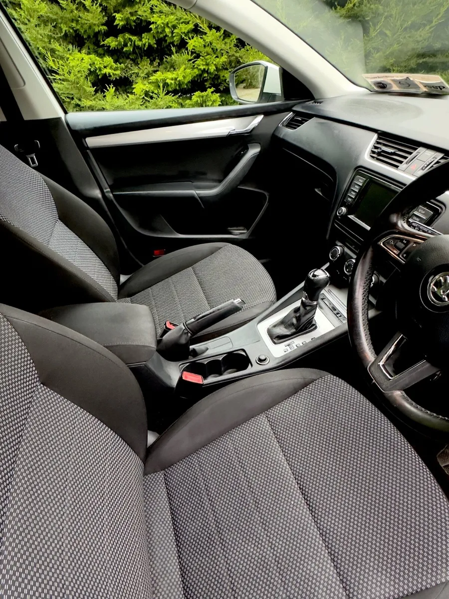 Skoda Octavia 2016 - Image 2