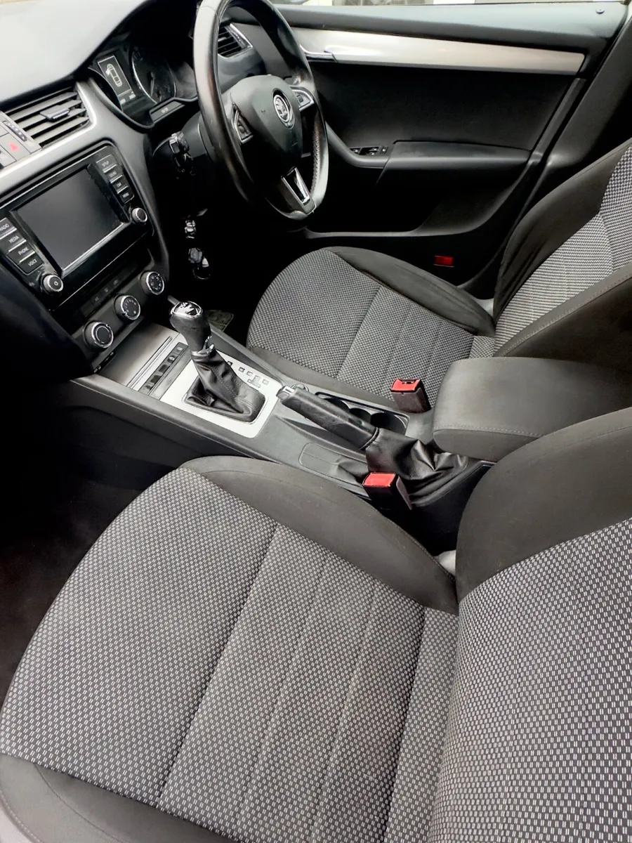 Skoda Octavia 2016 - Image 4