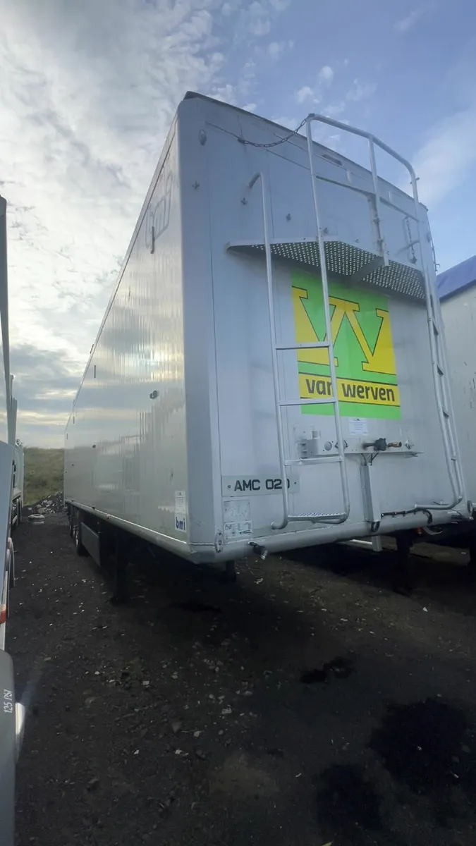 Kraker Walking Floor Trailer - Image 2