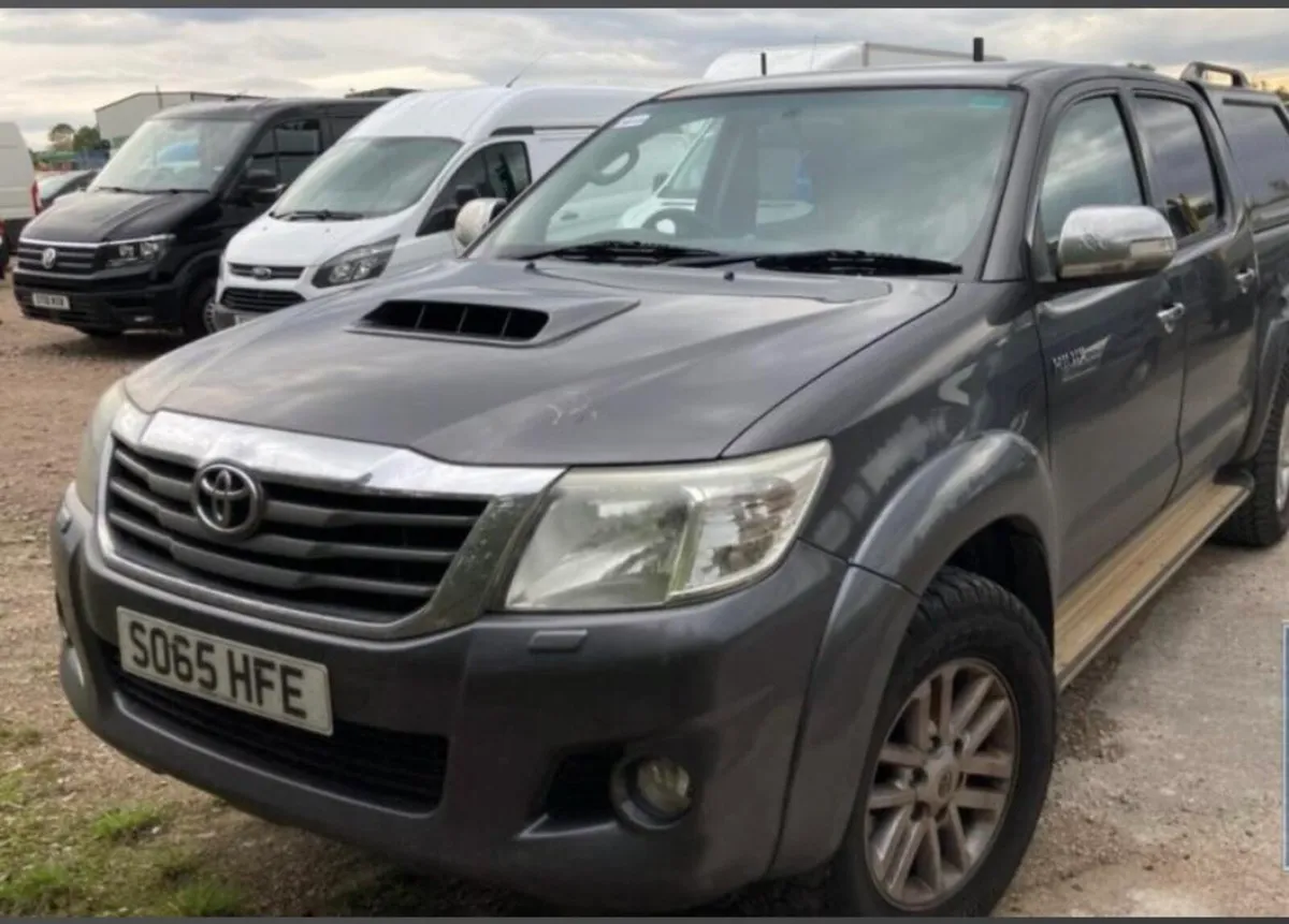 Toyota Hilux Icon 2016 . 79000 miles . - Image 2
