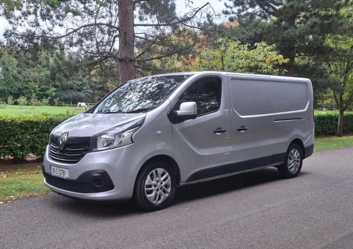 Renault Trafic 2016 DOE 10/26 - Image 1
