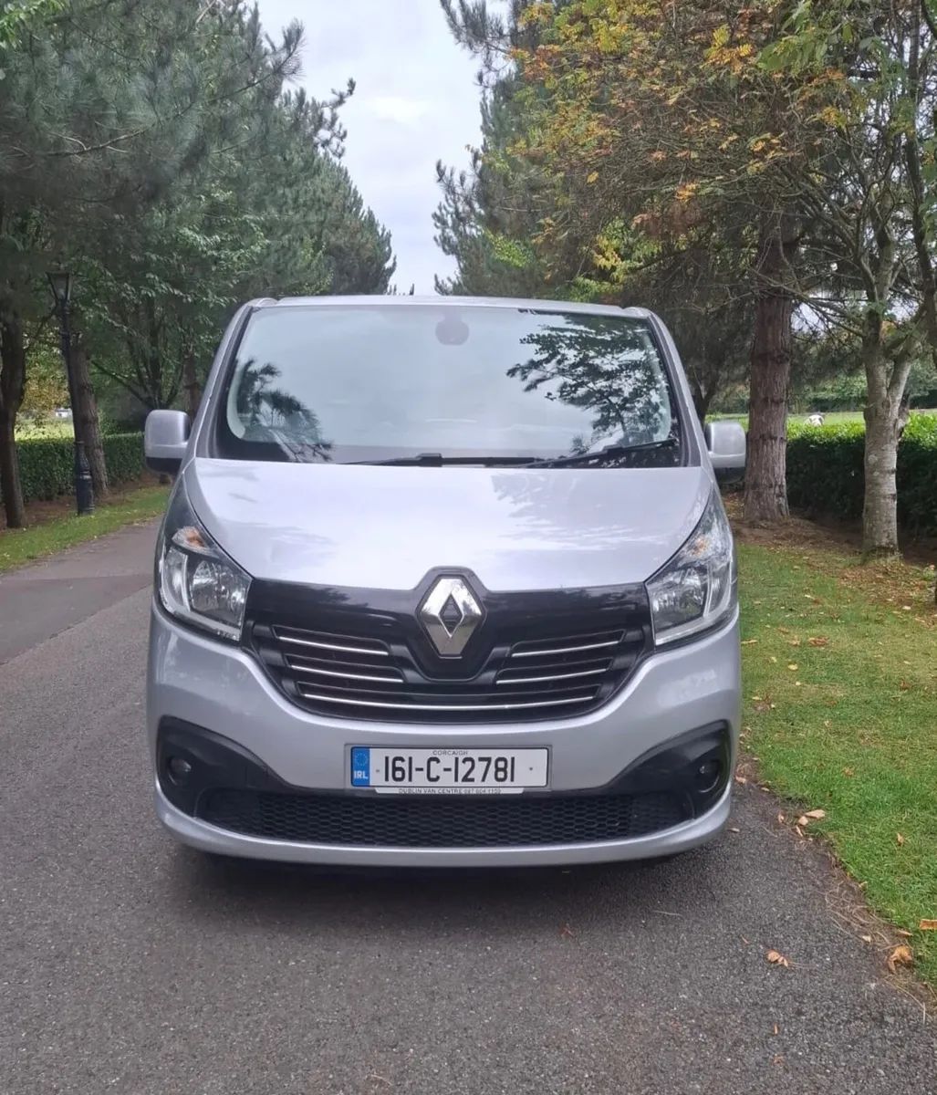 Renault Trafic 2016 DOE 10/26 - Image 3
