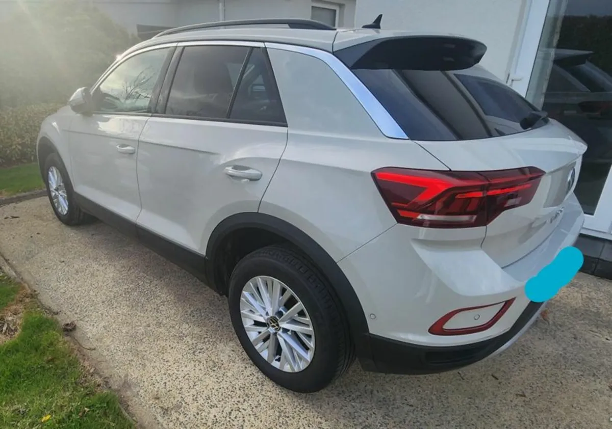 VW T-Roc Life 2.0 TDI (116 BHP) – 2022 - Image 2