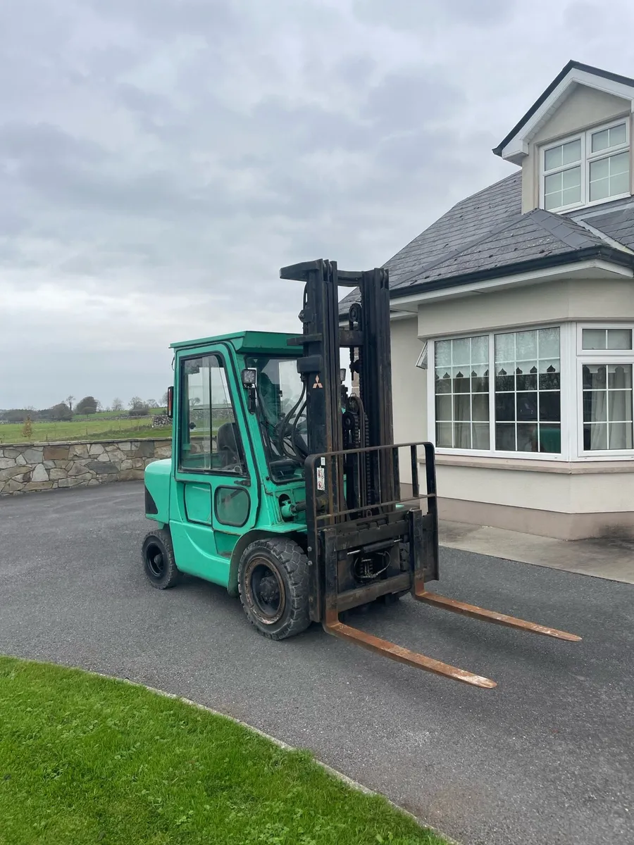 Forklift - Image 3
