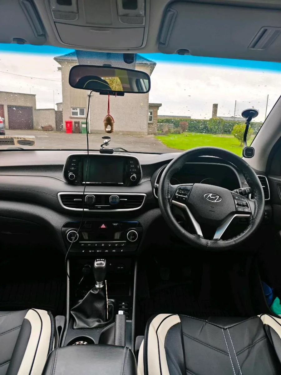 Hyundai Tucson - Image 2
