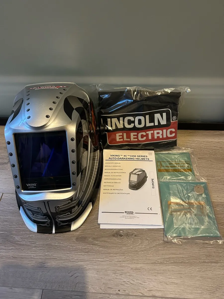 Lincoln Viking Auto darkening helmet - Image 1