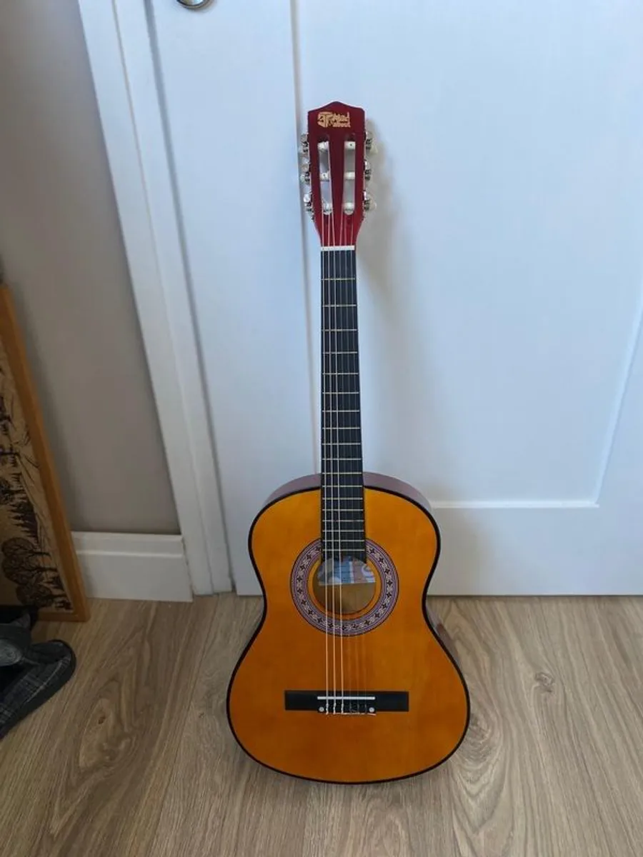 Kids Guitar - Image 2