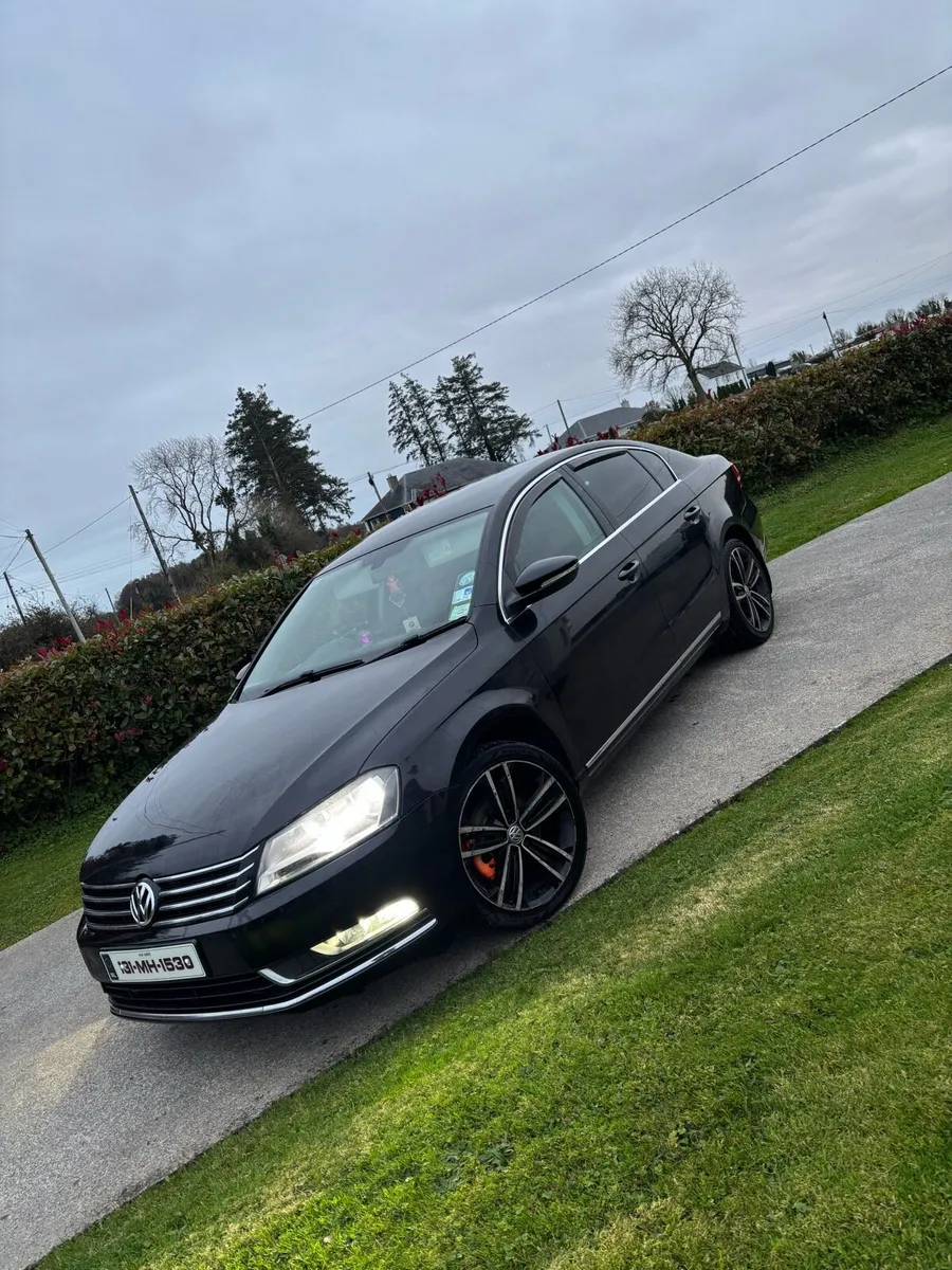 Volkswagen Passat 1.6 - Image 1
