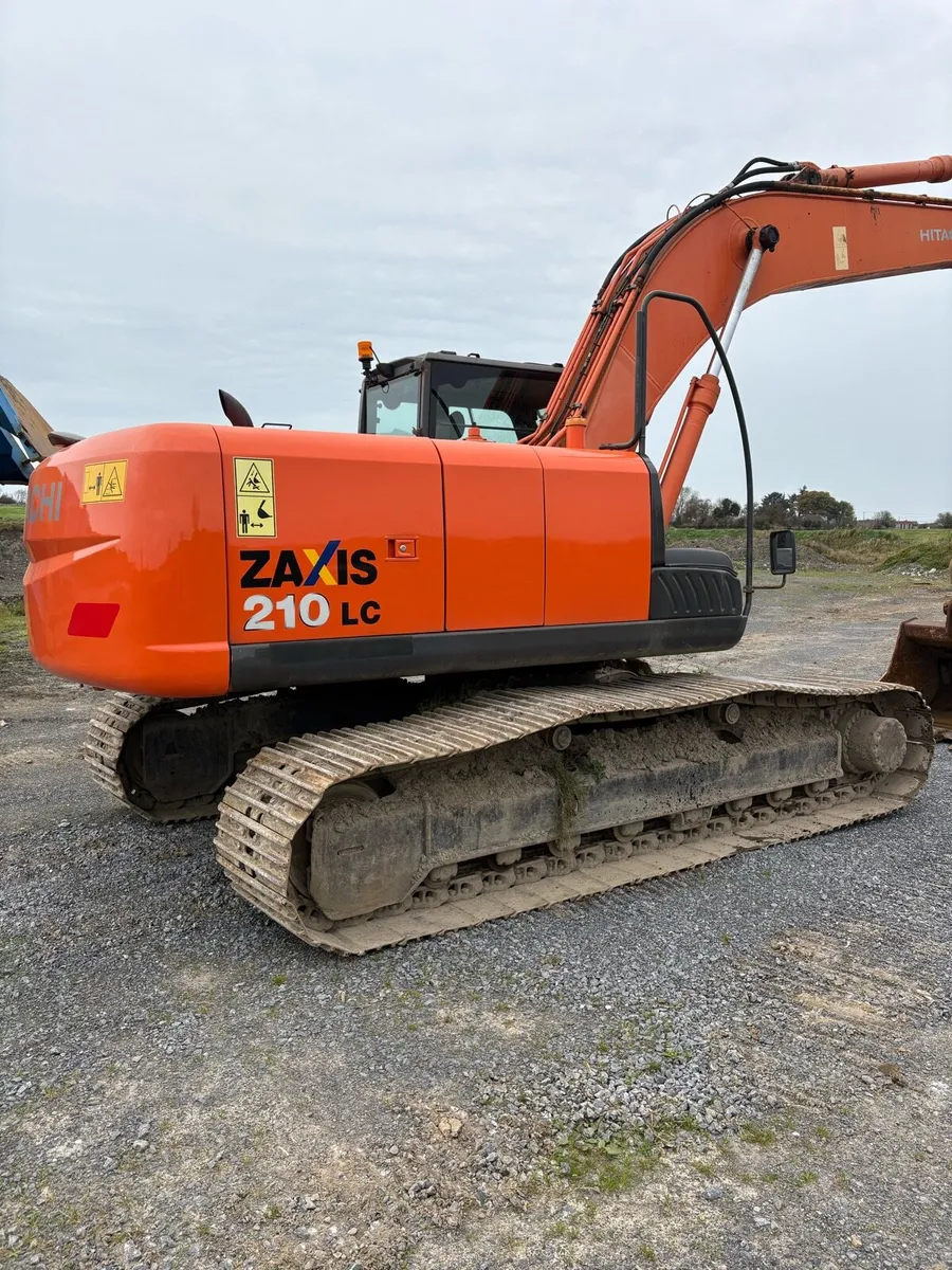 Hitachi ZX210-3 - Image 3