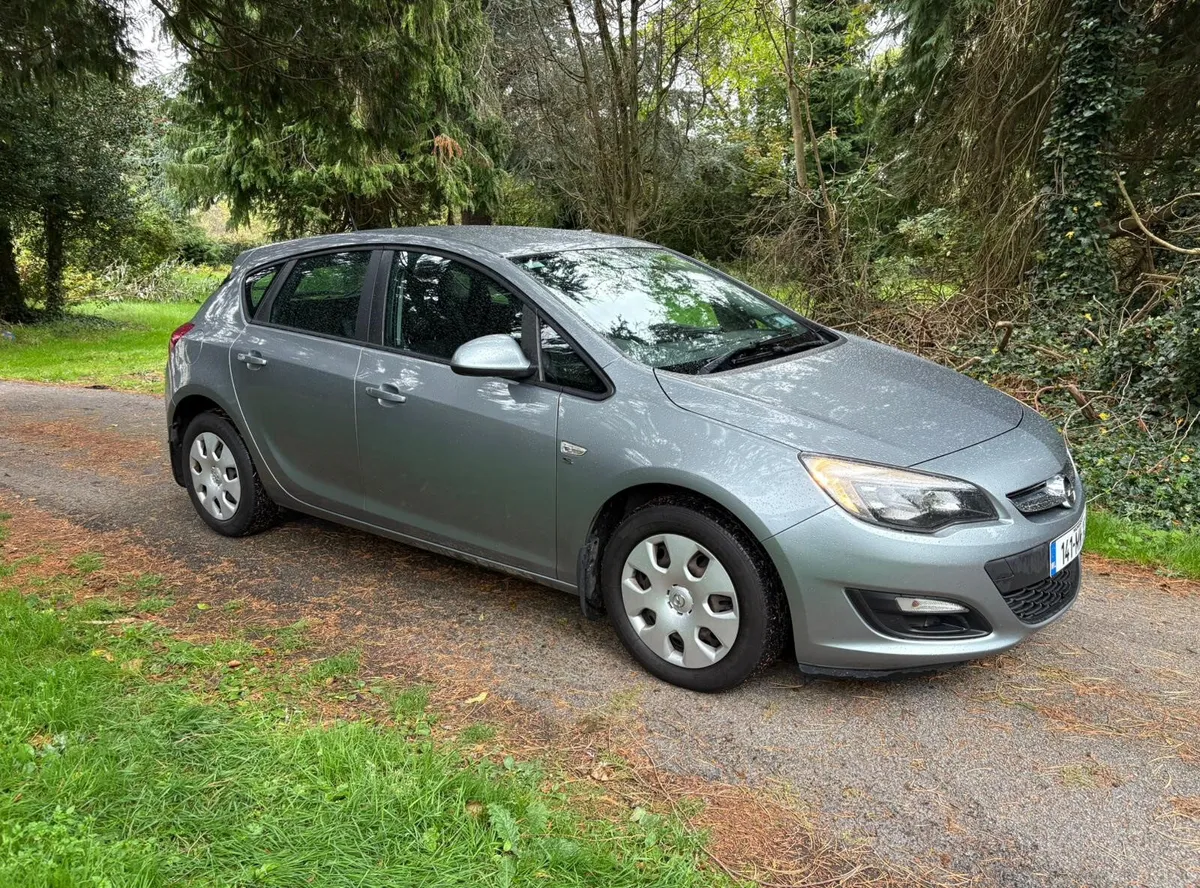 141 Opel Astra 1.4L, Long NCT until June 2026! - Image 4