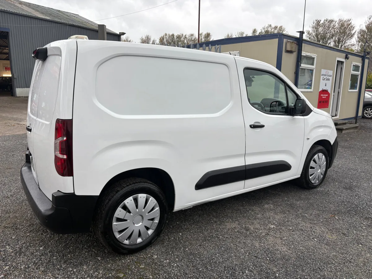 2020 Peugeot Partner 3 seater - Image 3