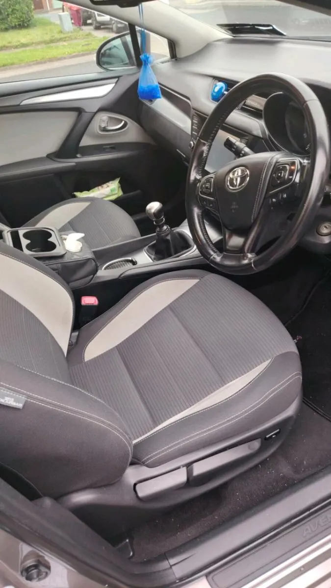 Toyota Avensis 2016 - Image 1