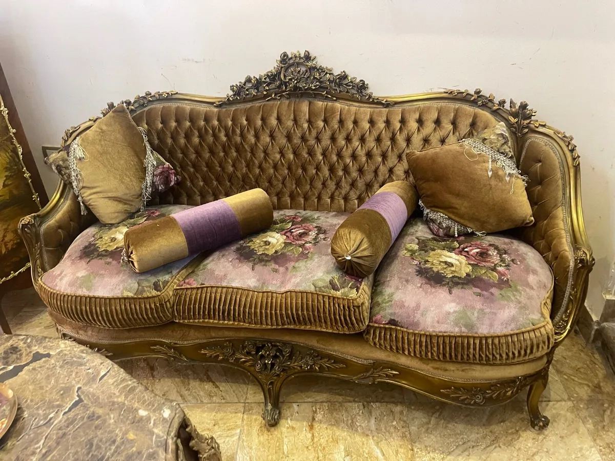 Lots of new and old items arrived to warehouse - Image 1