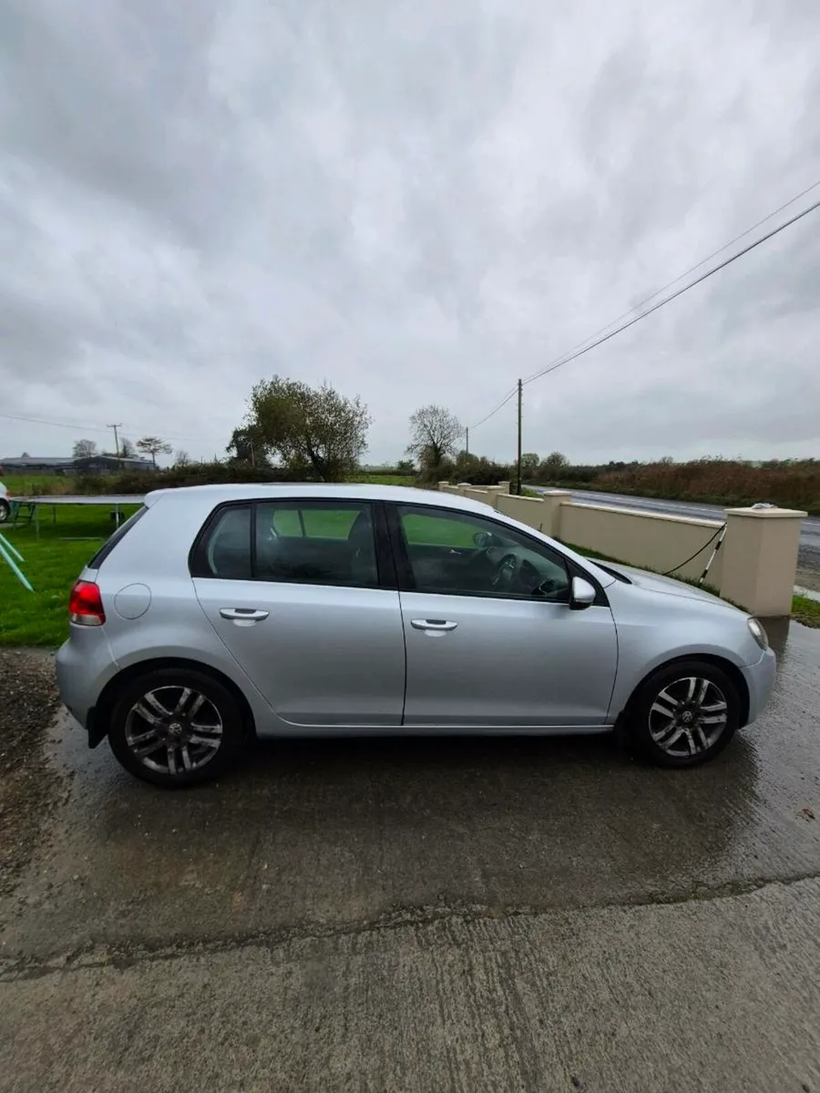 Volkswagen Golf 2010 - Image 4