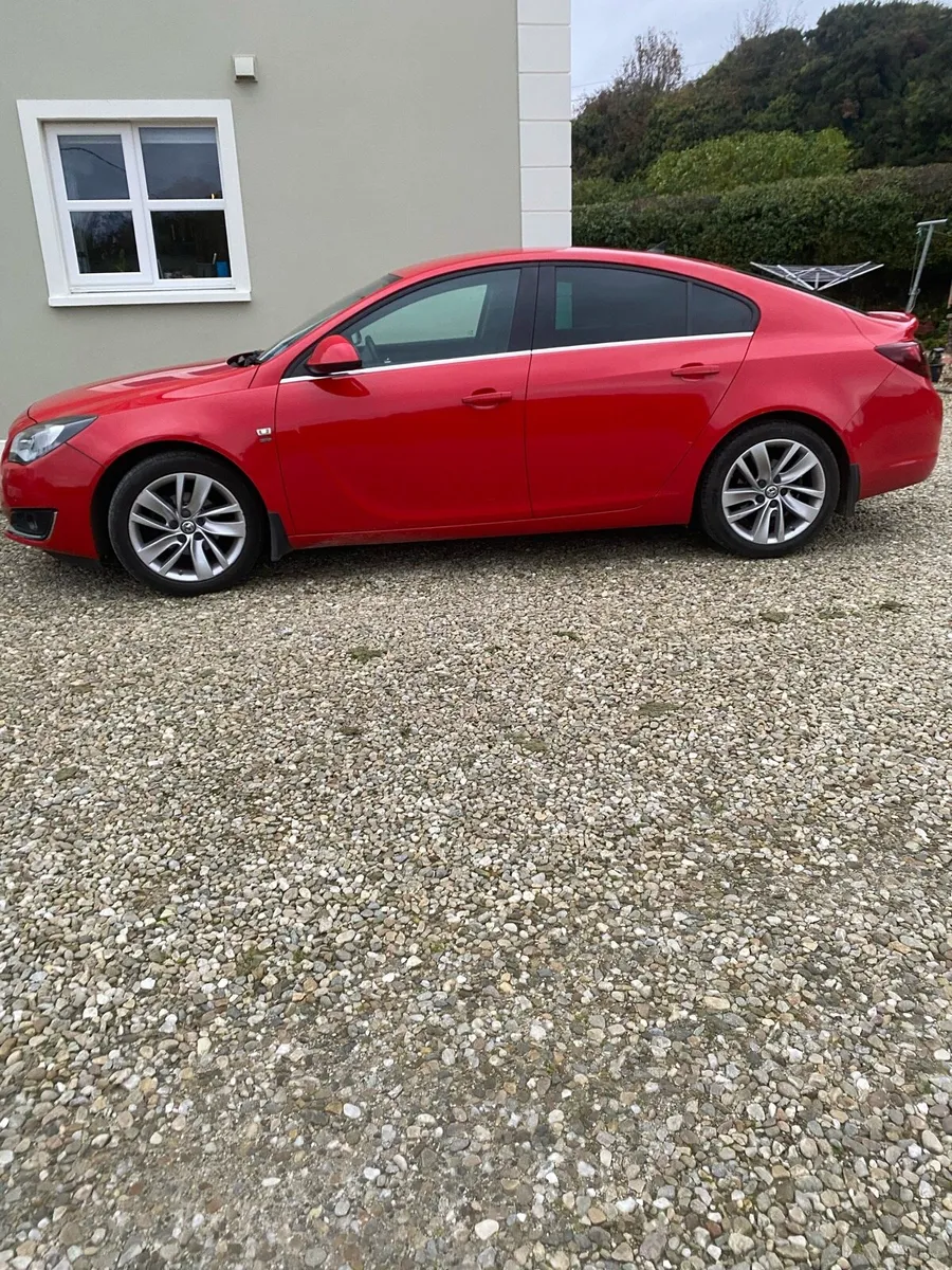car - Image 1