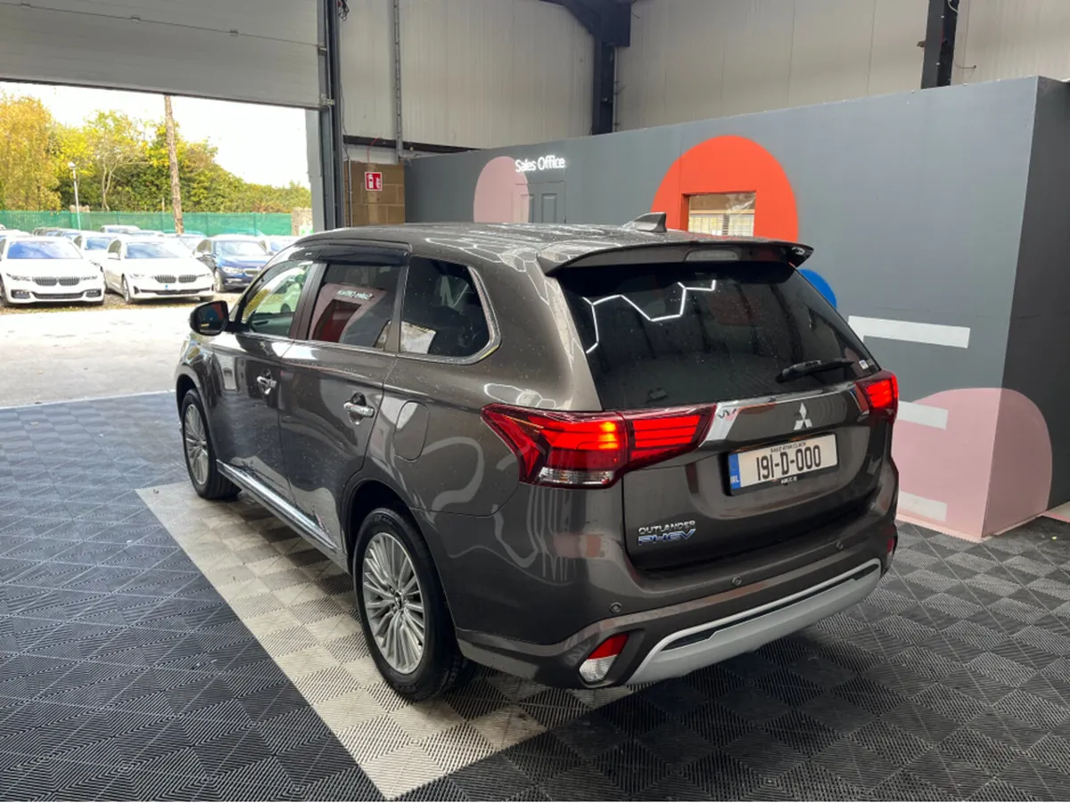 Mitsubishi Outlander €22950 2019 MITSUBISHI OUTLAN - Image 2