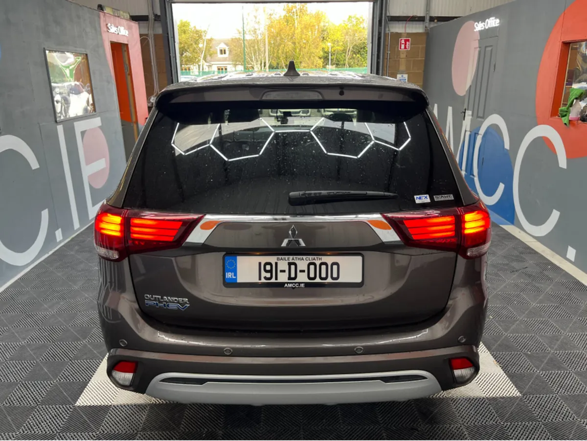 Mitsubishi Outlander €22950 2019 MITSUBISHI OUTLAN - Image 3