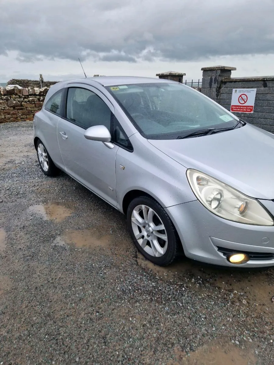 CAR - Image 2