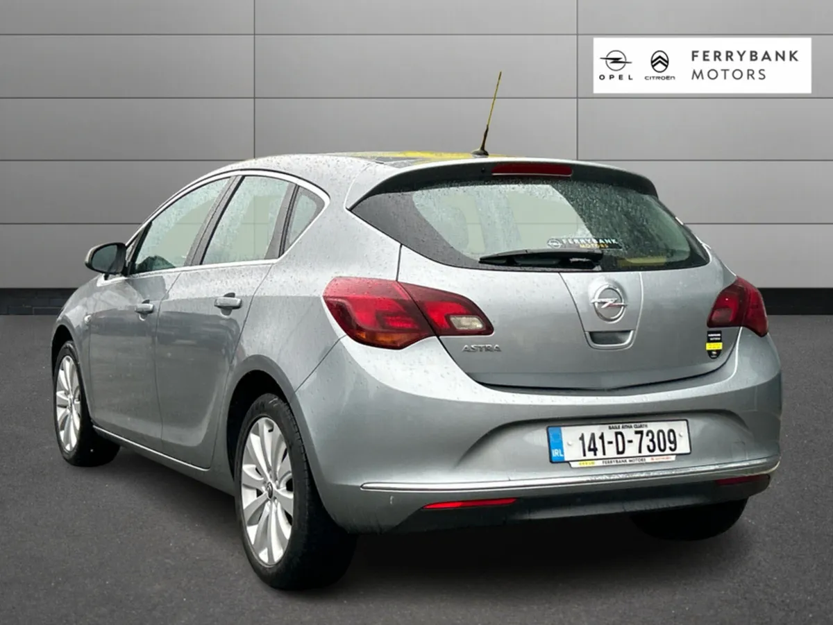 Opel Astra SE 1.3 CDTI 95PS 5DR - Image 4
