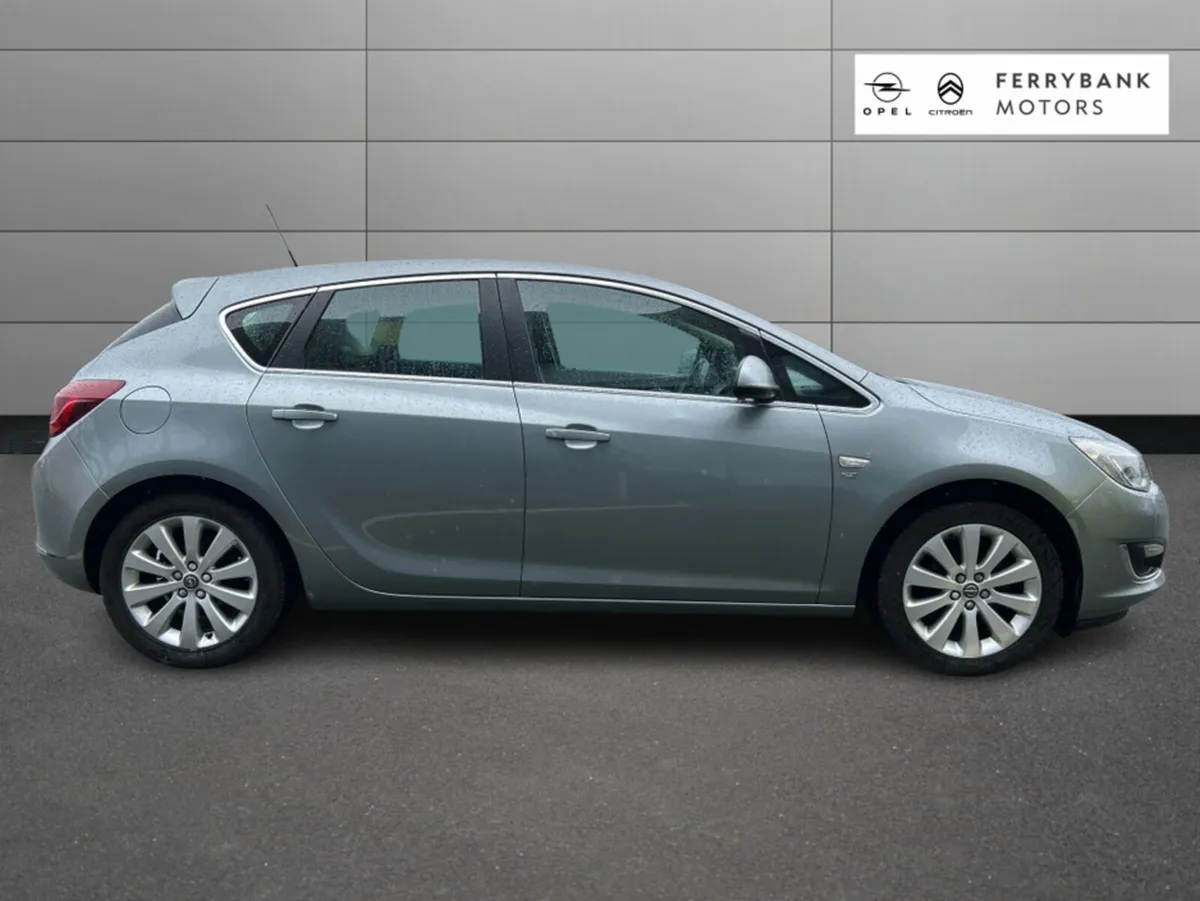 Opel Astra SE 1.3 CDTI 95PS 5DR - Image 4